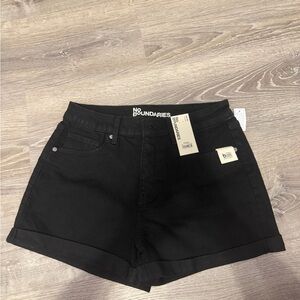 No Boundaries Women's Classic Black Jean Shorts